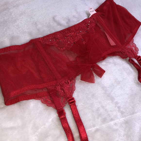 NWT Victoria’s Secret Red Lace Garter Belt/Skirt - Rhinestones & Bows - Size M/L - Picture 5 of 10